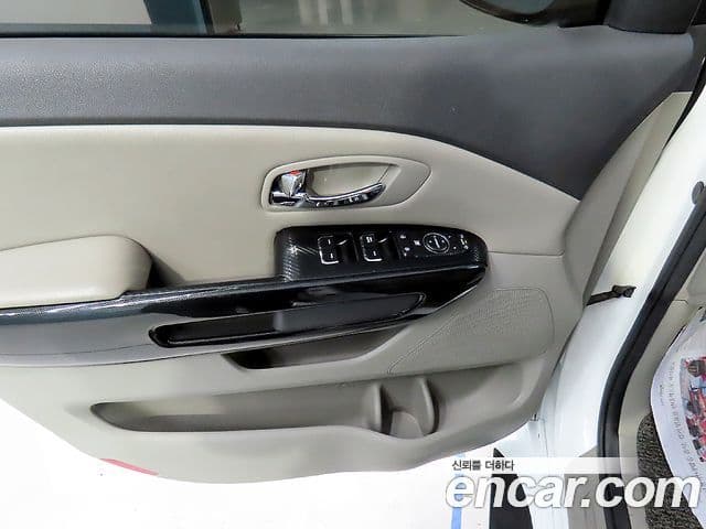 Kia All New Carnival Prestige, 2017 16