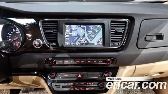 Kia The / новый New Carnival Noblesse, 2019 15