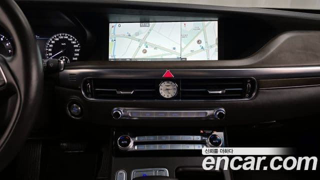 Genesis G90 Premium Luxury, 2019 15