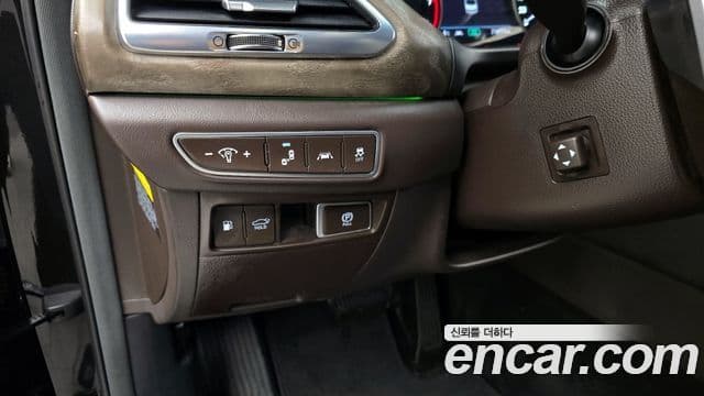 Genesis G90 Premium Luxury, 2019 16