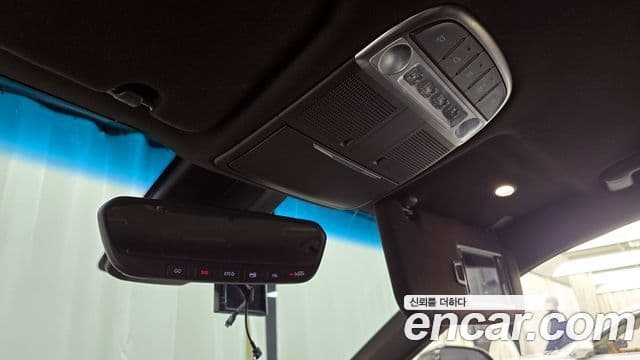 Genesis G90 Premium Luxury, 2019 18