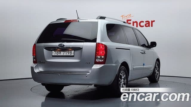 Kia Carnival R Premium, 2014 2