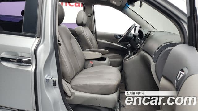 Kia Carnival R Premium, 2014 11