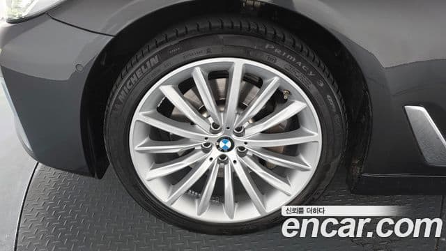 BMW 5시리즈 (G30) Luxury, 2023 все фото