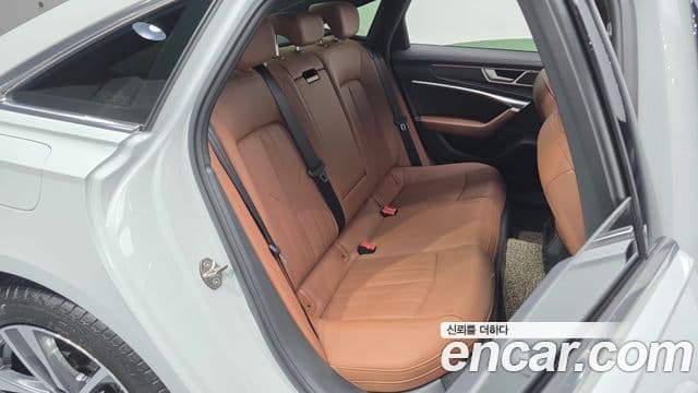 Audi A6 (C8) Premium, 2023 12