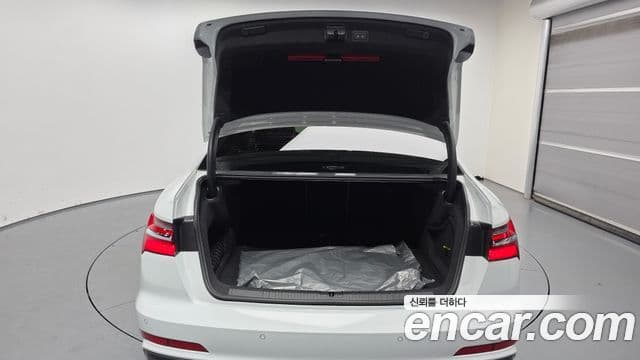 Audi A6 (C8) Premium, 2023 20