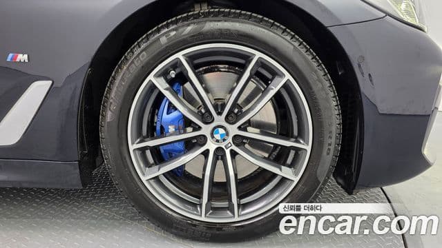 BMW 5시리즈 (G30) 520i M Sport, 2023 все фото