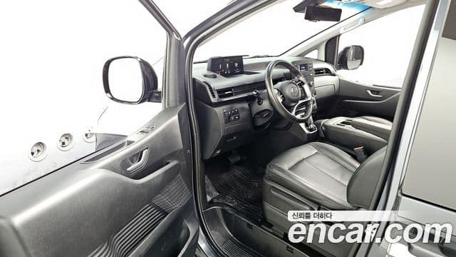 Hyundai Staria Modern, 2022 10