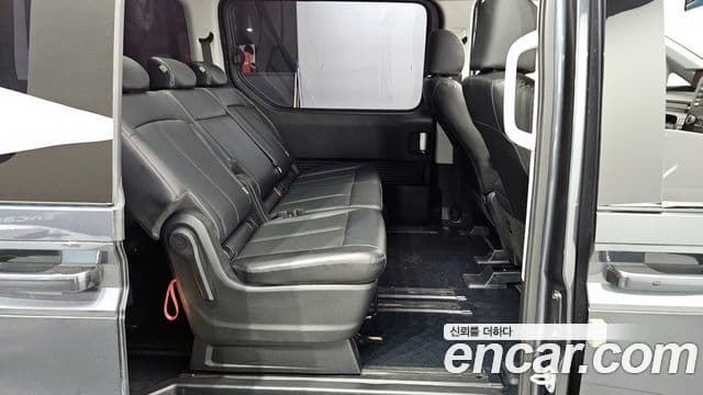 Hyundai Staria Modern, 2022 12