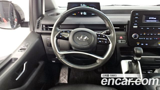 Hyundai Staria Modern, 2022 13