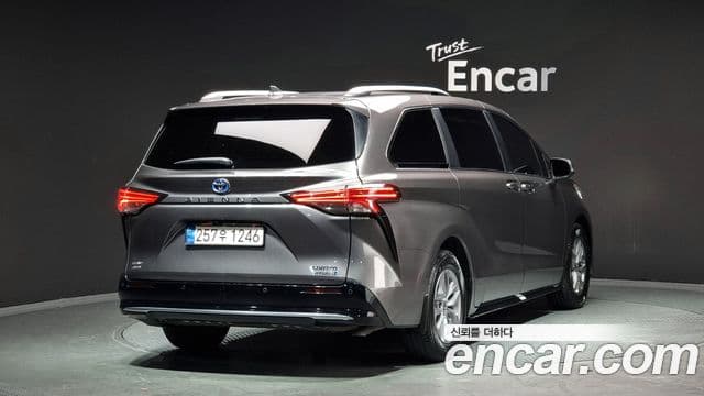 Toyota Sienna 4세대, 2022 2