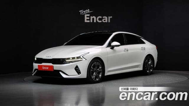 Kia K5 гибрид 3세대 Signature, 2022 1
