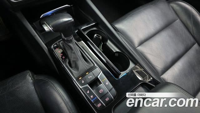 Kia All New K7 3.0 LPI Luxury (арендный автомобиль), 2017 9