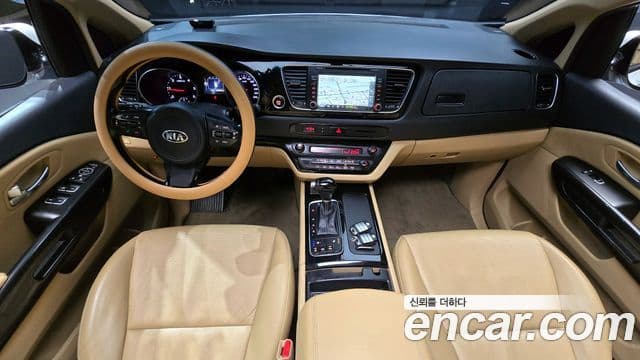Kia All New Carnival Prestige, 2015 7