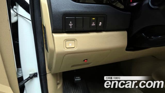 Kia All New Carnival Prestige, 2015 13