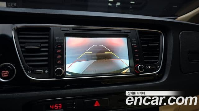 Kia All New Carnival Prestige, 2015 16