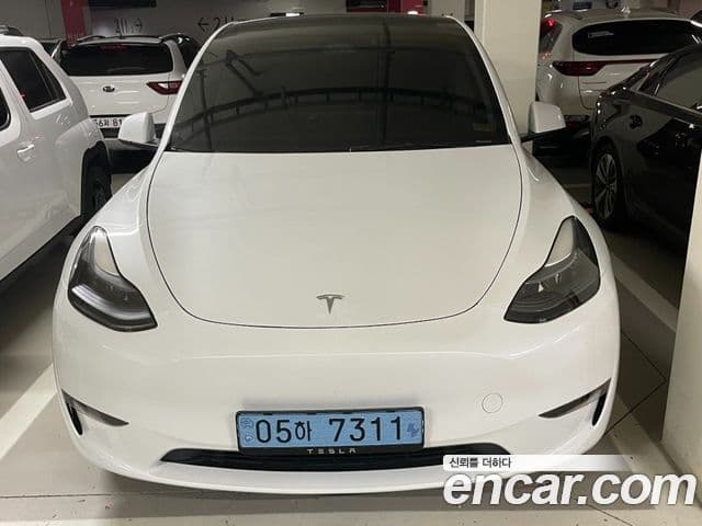 Tesla модель Y Long Range AWD, 2024 1