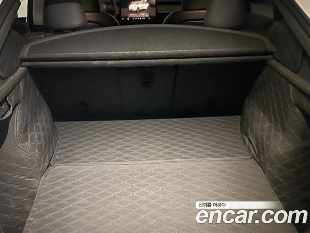 Tesla модель Y Long Range AWD, 2024 11