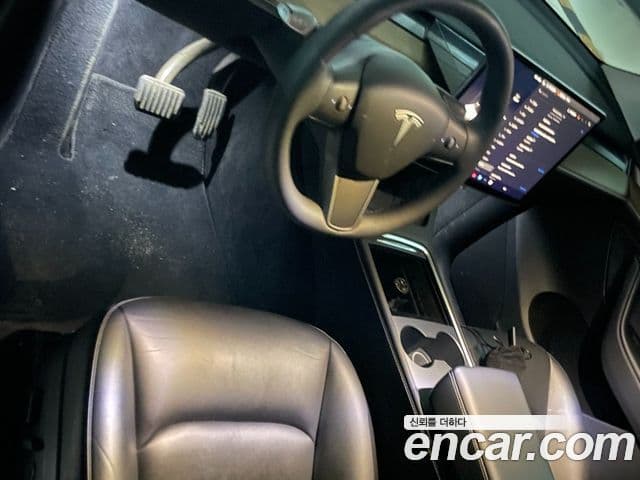 Tesla модель Y Long Range AWD, 2024 15