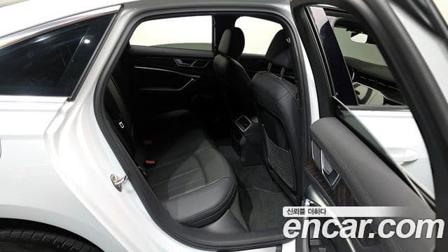 Audi A6 (C8) Premium, 2023 12