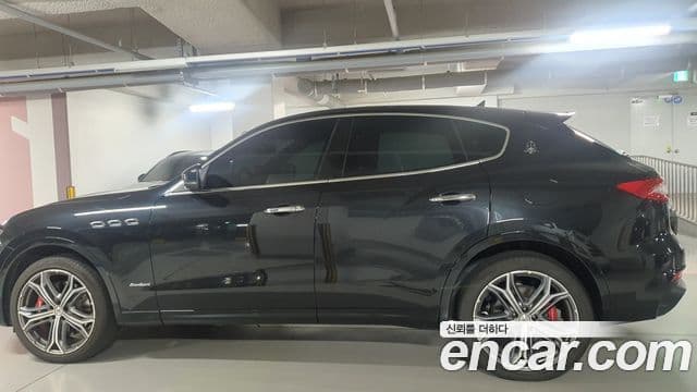 Maserati Levante 3.0 AWD GranSport, 2020 8