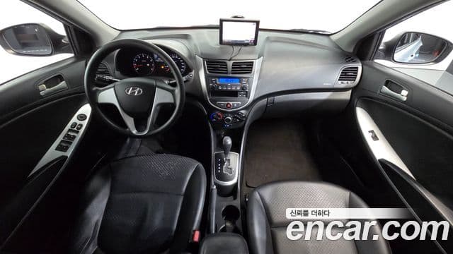 Hyundai Accent(новый кузов / новое поколение) Luxury, 2011 7