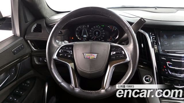 Cadillac Escalade 4세대, 2020 13