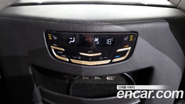 Cadillac Escalade 4세대, 2020 19