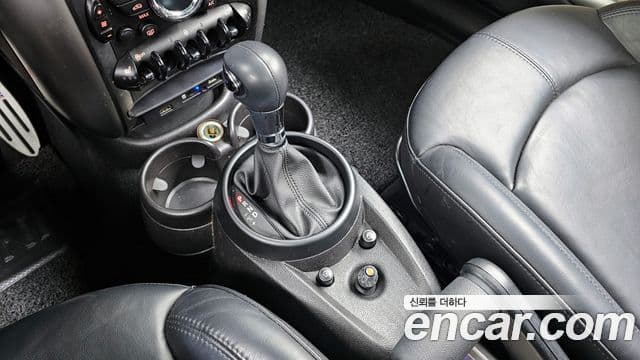 Mini Cooper D Countryman 1세대, 2016 9