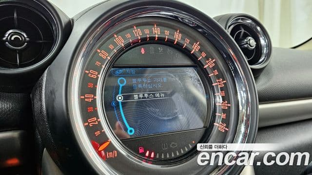 Mini Cooper D Countryman 1세대, 2016 18