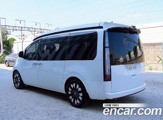 Hyundai Staria Prestige Camper 11인승, 2023 3