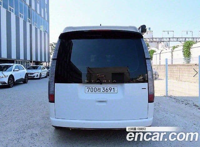 Hyundai Staria Prestige Camper 11인승, 2023 4