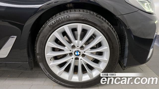 BMW 5시리즈 (G30) Luxury, 2023 все фото