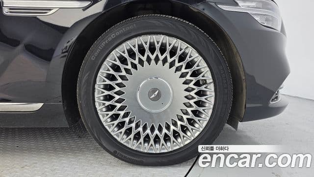 Genesis G90 Premium Luxury, 2022 все фото