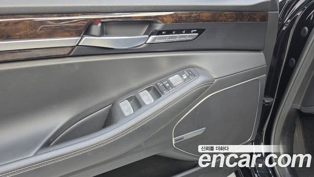 Genesis G90 Premium Luxury, 2022 17