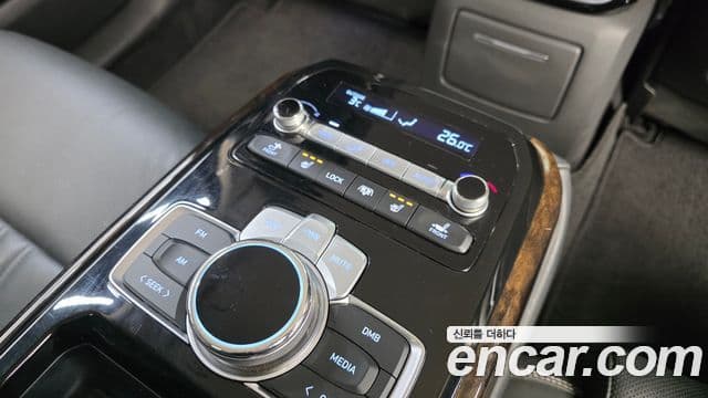 Genesis G90 Premium Luxury, 2022 19