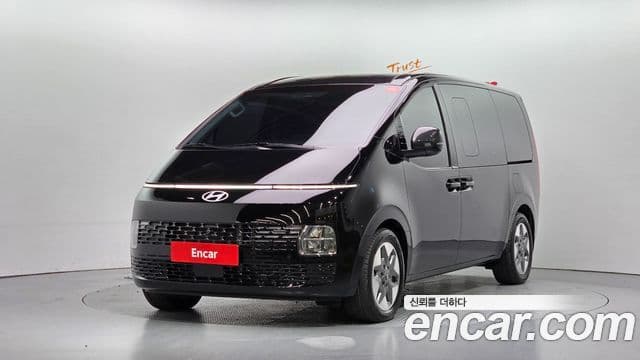 Hyundai Staria Modern, 2025 1