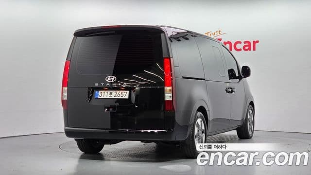 Hyundai Staria Modern, 2025 2