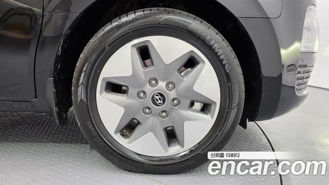 Hyundai Staria Modern, 2025 все фото