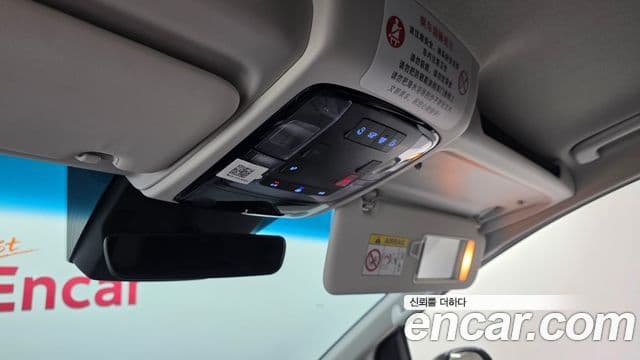 Hyundai Staria Modern, 2025 17