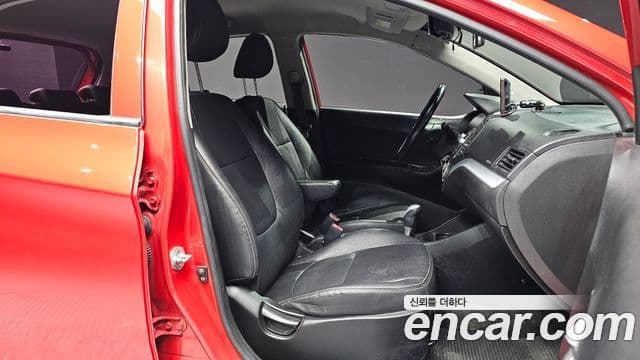 Kia All New Morning Deluxe Trendy, 2014 10