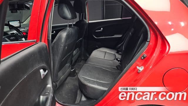 Kia All New Morning Deluxe Trendy, 2014 12