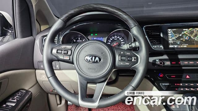 Kia All New Carnival VIP, 2018 14