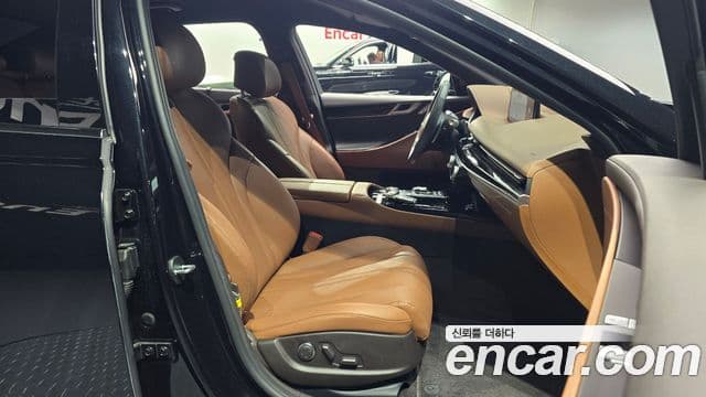 Genesis G80 (RG3) бензин 2.5 турбо AWD, 2023 10