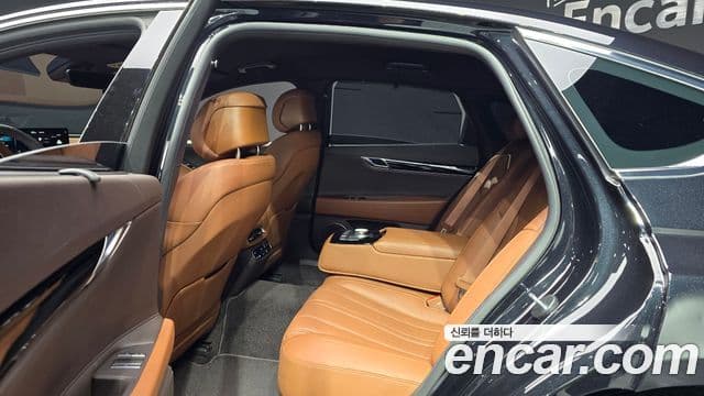 Genesis G80 (RG3) бензин 2.5 турбо AWD, 2023 12