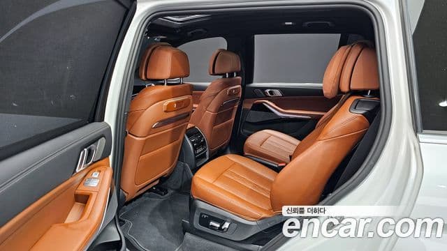 BMW X7 (G07) xDrive 40i M Sport 6인승, 2024 12