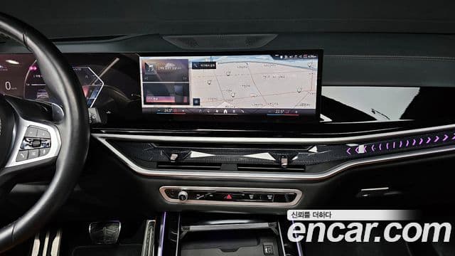 BMW X7 (G07) xDrive 40i M Sport 6인승, 2024 17