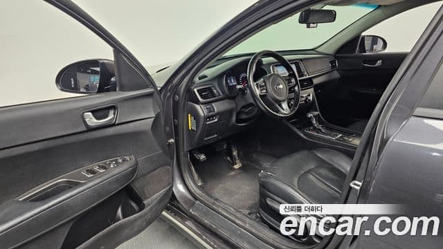 Kia K5 2세대 Luxury, 2016 10