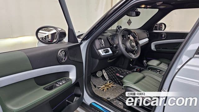 Mini Cooper Countryman 2세대, 2023 10