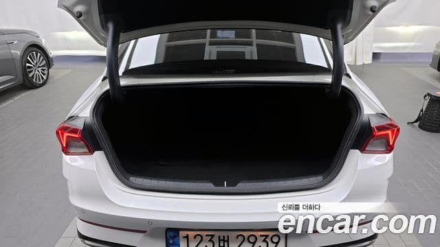 Kia K5 3세대 Signature, 2023 20